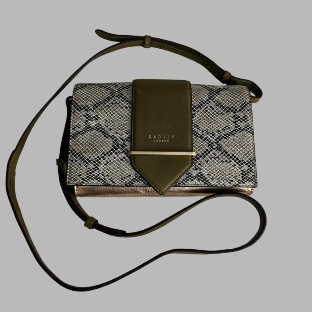 Radley London Woman Crossbody Handbag - Picture 11 of 15